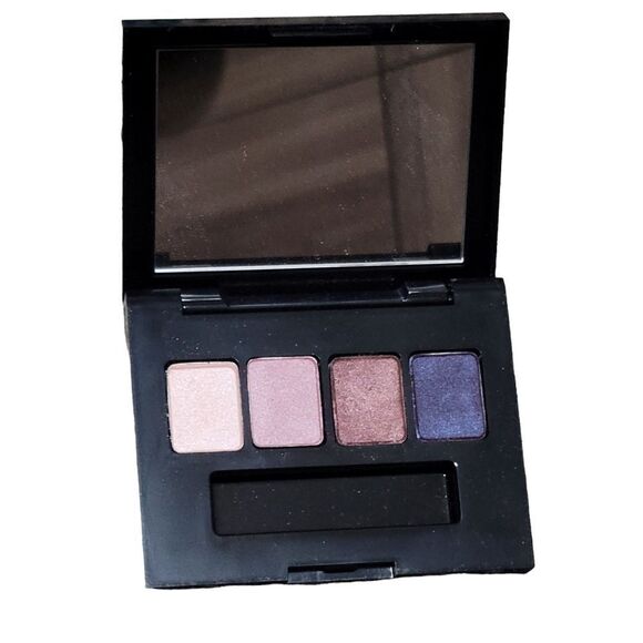 Bundle of blush/ bronzer and shadow - Picture 6 of 9